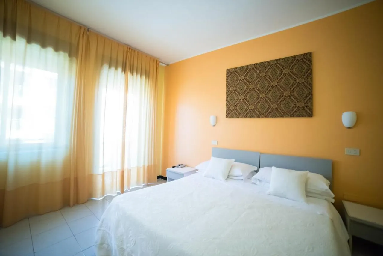 ***  La Piramide Hotel Roccalumera Italy