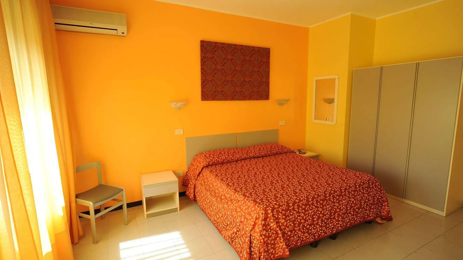 La Piramide Hotel Roccalumera