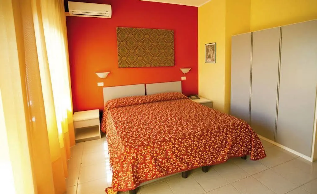 La Piramide Hotel Roccalumera Italy