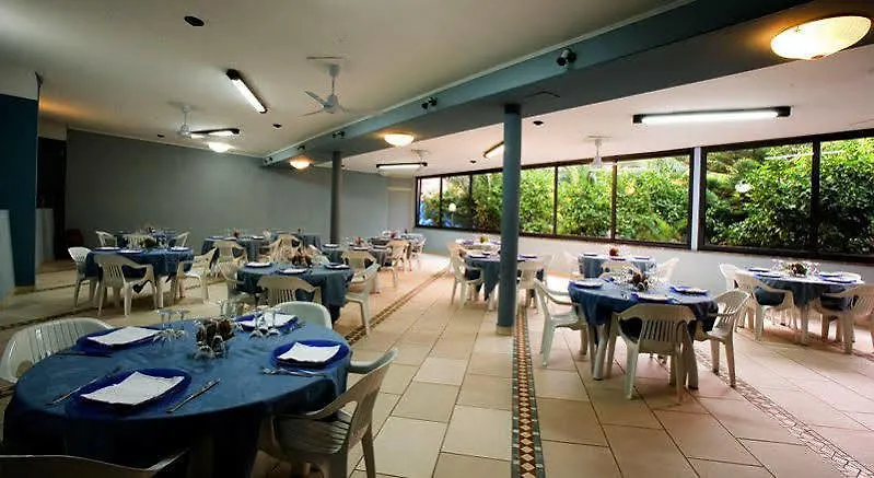 La Piramide Hotel Roccalumera